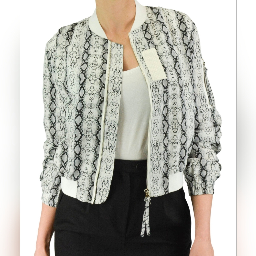 NWT Sen Collection cropped snakeskin top